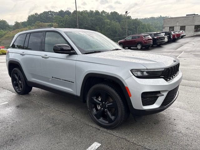 2023 Jeep Grand Cherokee Altitude 4x4