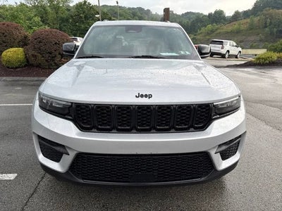 2023 Jeep Grand Cherokee Altitude 4x4