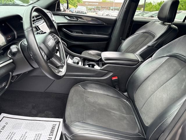 2022 Jeep Grand Cherokee L Altitude 4x4