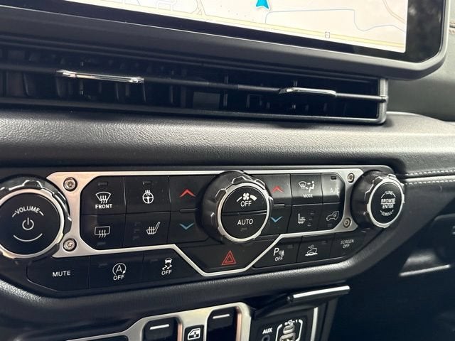 2025 Jeep Gladiator Mojave X