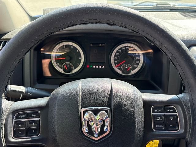 2019 RAM 1500 Classic Express Quad Cab 4x4 6'4" Box