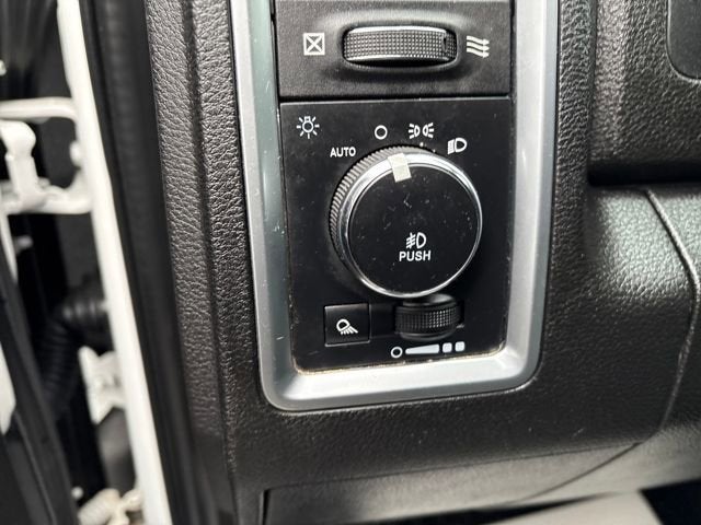 2021 RAM 1500 Classic Warlock Quad Cab 4x4 6'4" Box