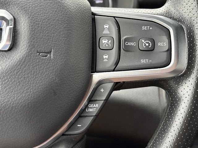 2025 RAM 1500 Tradesman Crew Cab 4x4 5'7" Box