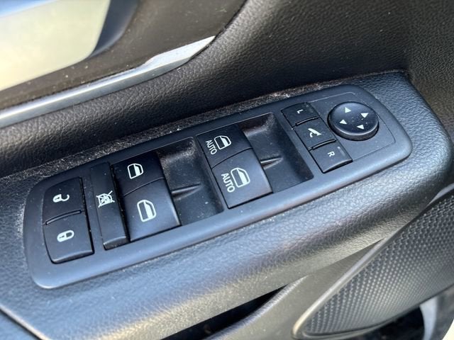 2019 RAM 1500 Big Horn/Lone Star Crew Cab 4x4 5'7" Box