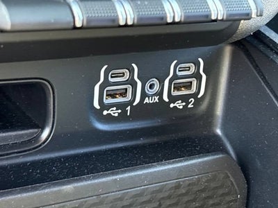 2022 RAM 1500 Big Horn Crew Cab 4x4 5'7" Box