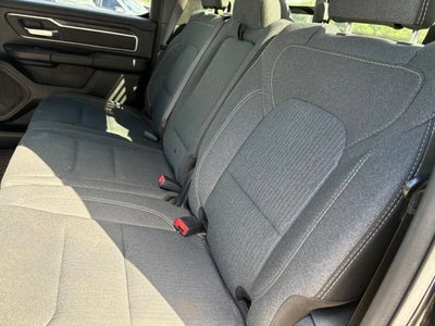 2020 RAM 1500 Big Horn Crew Cab 4x4 5'7" Box