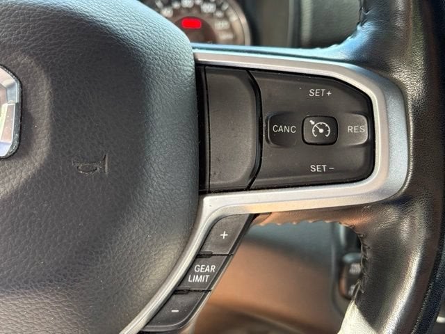 2020 RAM 1500 Big Horn Crew Cab 4x4 5'7" Box