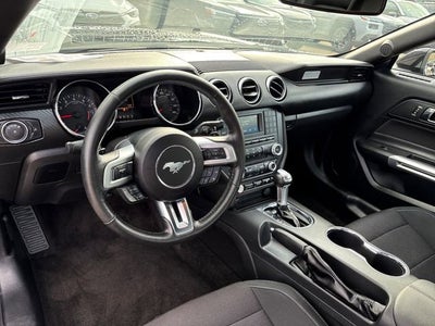 2017 Ford Mustang V6