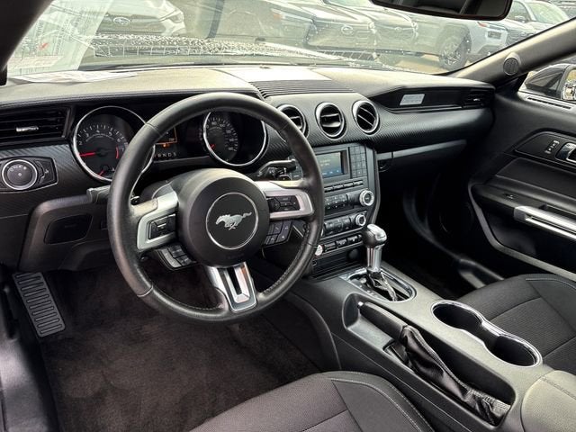 2017 Ford Mustang V6