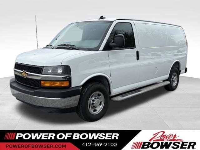 2025 Chevrolet Express Cargo WT