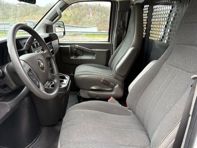 2024 Chevrolet Express Cargo 2500 WT