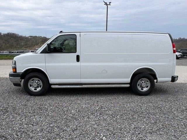 2024 Chevrolet Express Cargo 2500 WT
