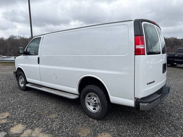 2024 Chevrolet Express Cargo 2500 WT