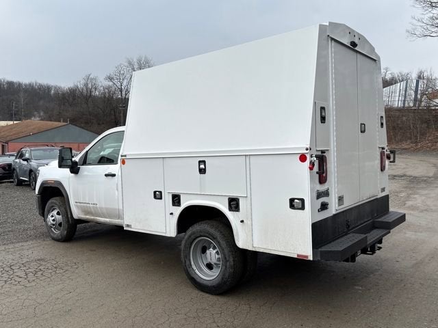 2026 GMC Sierra 3500 HD Chassis Cab Pro