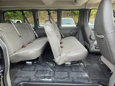 2025 GMC Savana Passenger 2500 LT