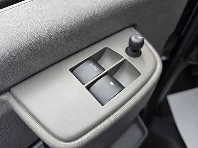 2025 GMC Savana Passenger 2500 LT