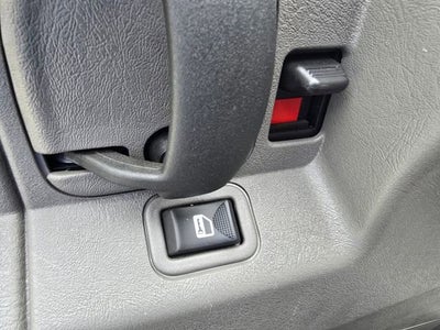 2025 GMC Savana Passenger 2500 LT