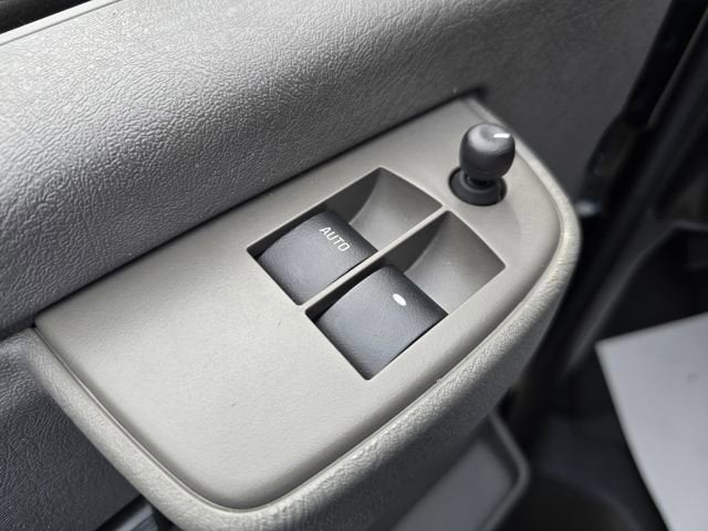 2025 GMC Savana Passenger 2500 LT