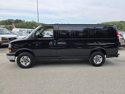 2025 GMC Savana Passenger 2500 LT