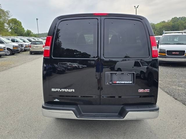 2025 GMC Savana Passenger 2500 LT