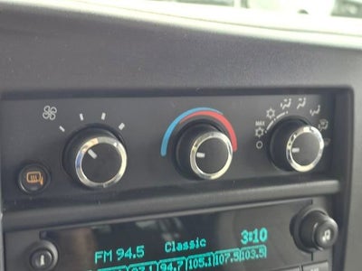 2025 GMC Savana Passenger 2500 LT