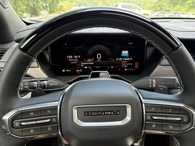 2026 GMC Acadia Denali - Photo 10