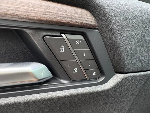 2026 GMC Acadia Denali - Photo 7