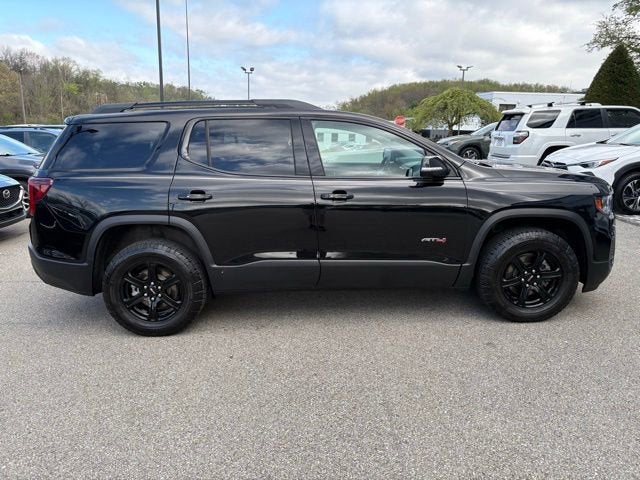 2023 GMC Acadia AT4