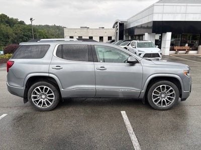2023 GMC Acadia Denali