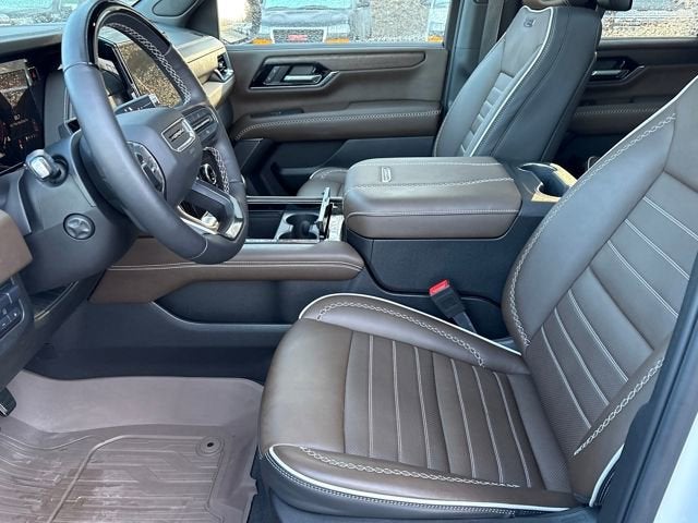 2025 GMC Yukon Denali Ultimate