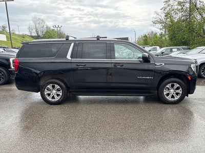 2022 GMC Yukon XL SLE