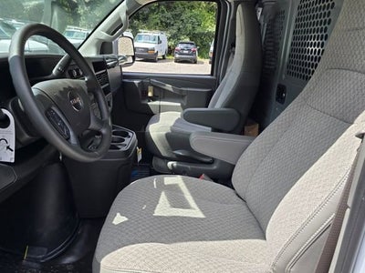 2025 GMC Savana Cargo 2500 Work Van
