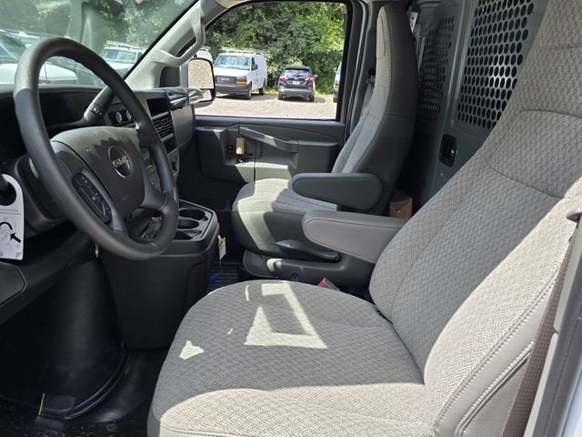 2025 GMC Savana Cargo 2500 Work Van