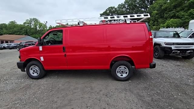 2025 GMC Savana Cargo Work Van