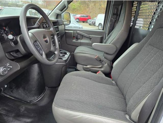 2025 GMC Savana Cargo Work Van