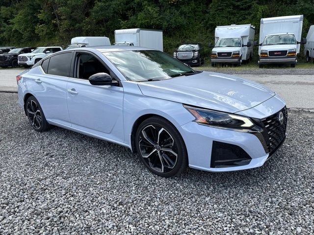 2023 Nissan Altima SR FWD