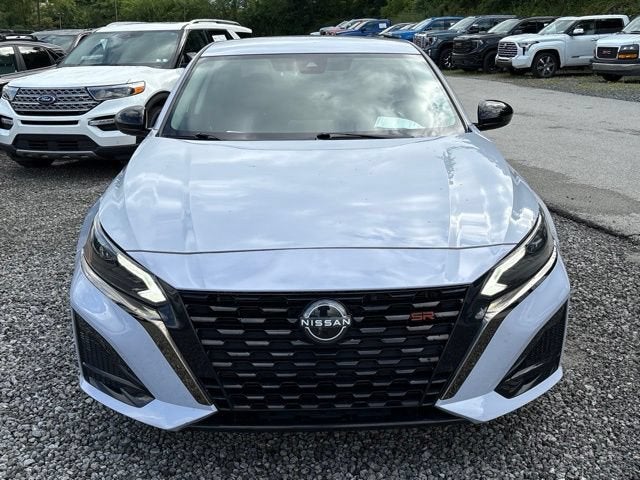 2023 Nissan Altima SR FWD