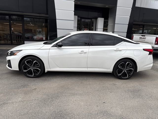 2023 Nissan Altima SR Intelligent AWD