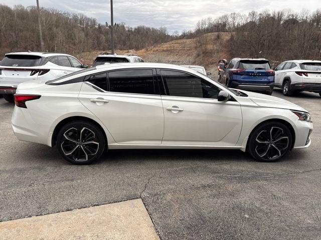 2023 Nissan Altima SR Intelligent AWD