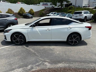 2023 Nissan Altima SR Intelligent AWD