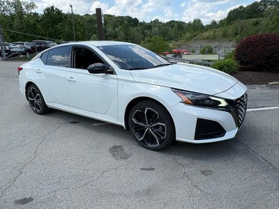 2023 Nissan Altima SR Intelligent AWD