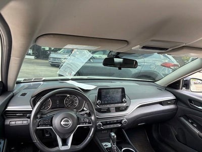 2023 Nissan Altima SR Intelligent AWD
