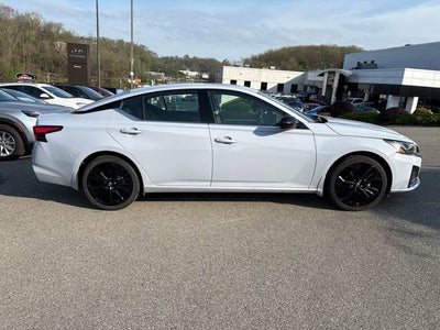 2023 Nissan Altima SR Intelligent AWD