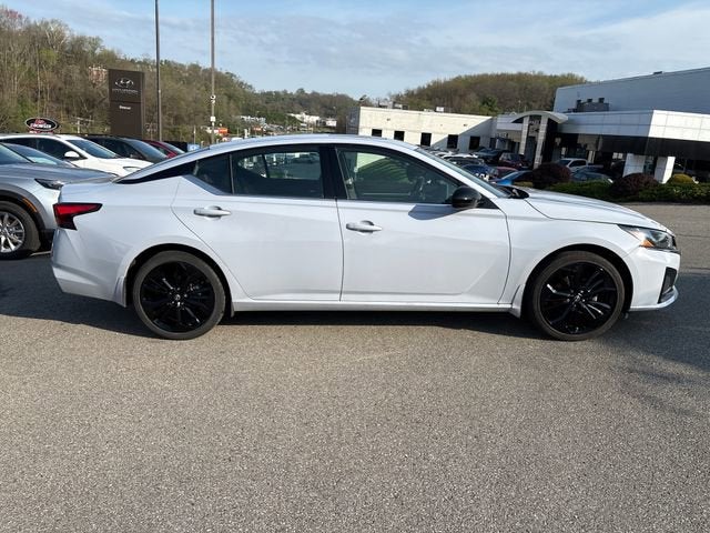 2023 Nissan Altima SR Intelligent AWD