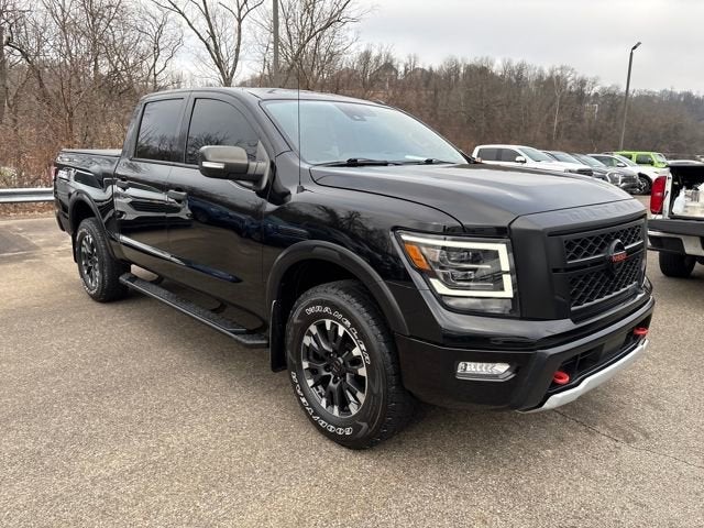 2020 Nissan TITAN Crew Cab PRO-4X 4x4