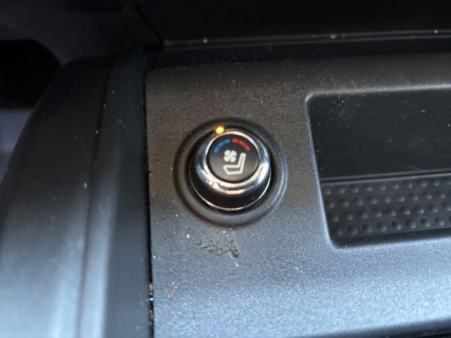 2024 Nissan TITAN Crew Cab PRO-4X 4x4