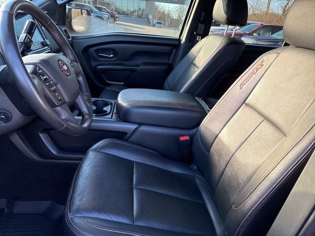 2024 Nissan TITAN Crew Cab PRO-4X 4x4
