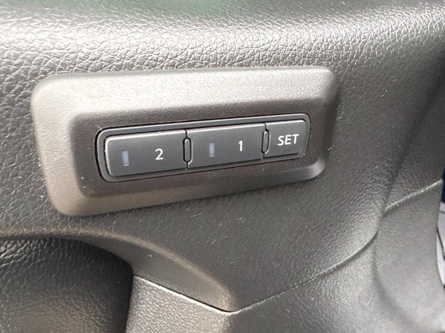 2024 Nissan TITAN Crew Cab PRO-4X 4x4