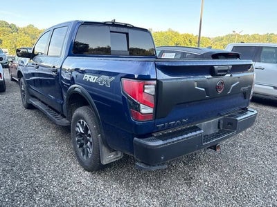 2024 Nissan TITAN Crew Cab PRO-4X 4x4