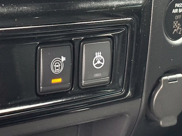 2024 Nissan TITAN Crew Cab PRO-4X 4x4